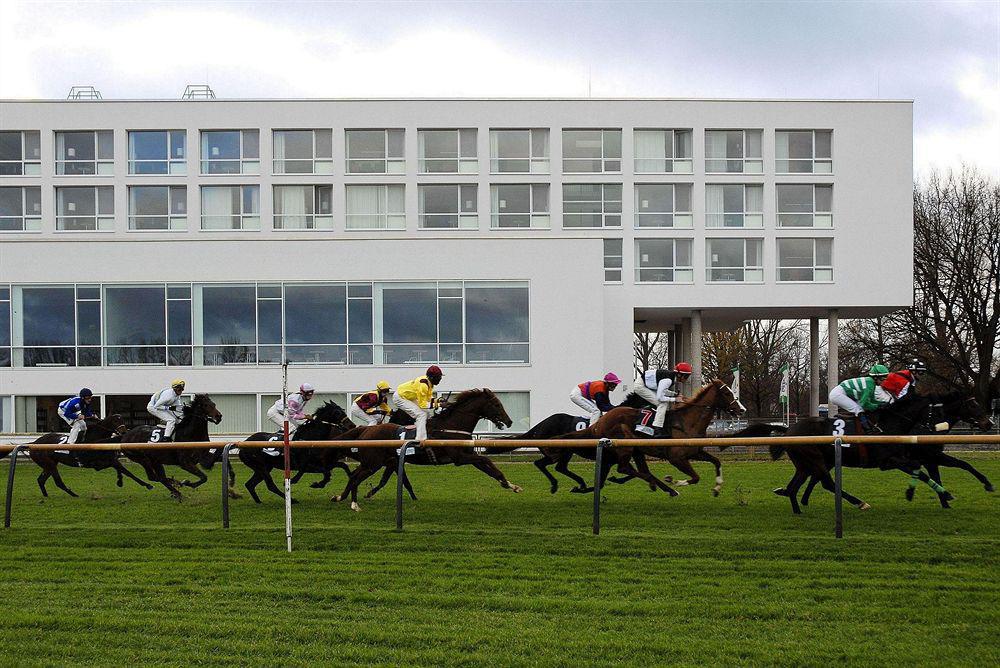 Atlantic Hotel Galopprennbahn BRE Esterno foto